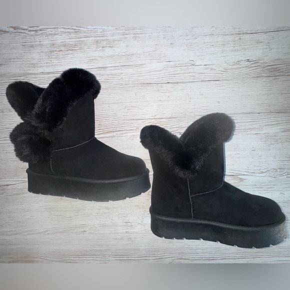 Faux Fur Lined Pom Pom Platform Ankle Booties Black Winter Boots Size 9 - Picture 5 of 14